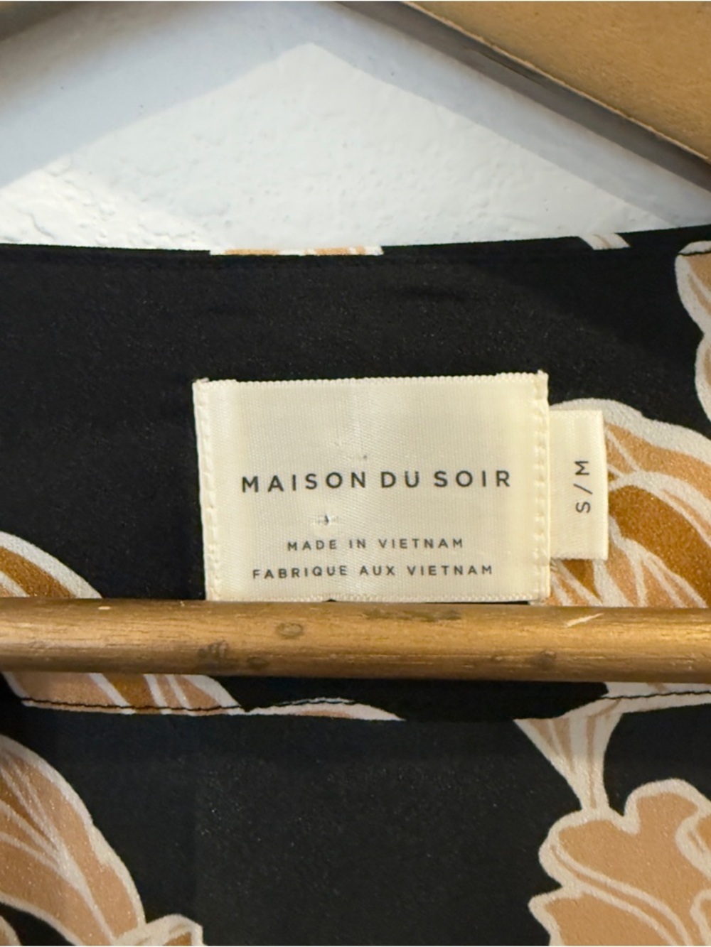 Maison Du Soir- Serene Floral Black/Gold Kimono Robe - S/M - Picture 5 of 9